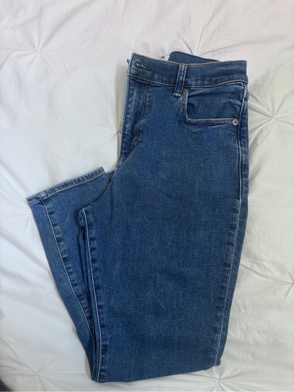 BNWOT Abercrombie & Fitch High waisted jeans